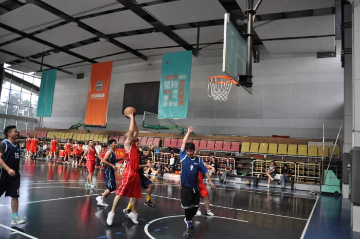 昆明高速隊(duì)（機(jī)關(guān)支部隊(duì)）VS東南繞悅暢高速籃球隊(duì)（東南繞黨支部） (3).JPG